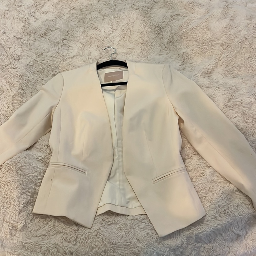 Classic cream Banana Republic blazer size 4
